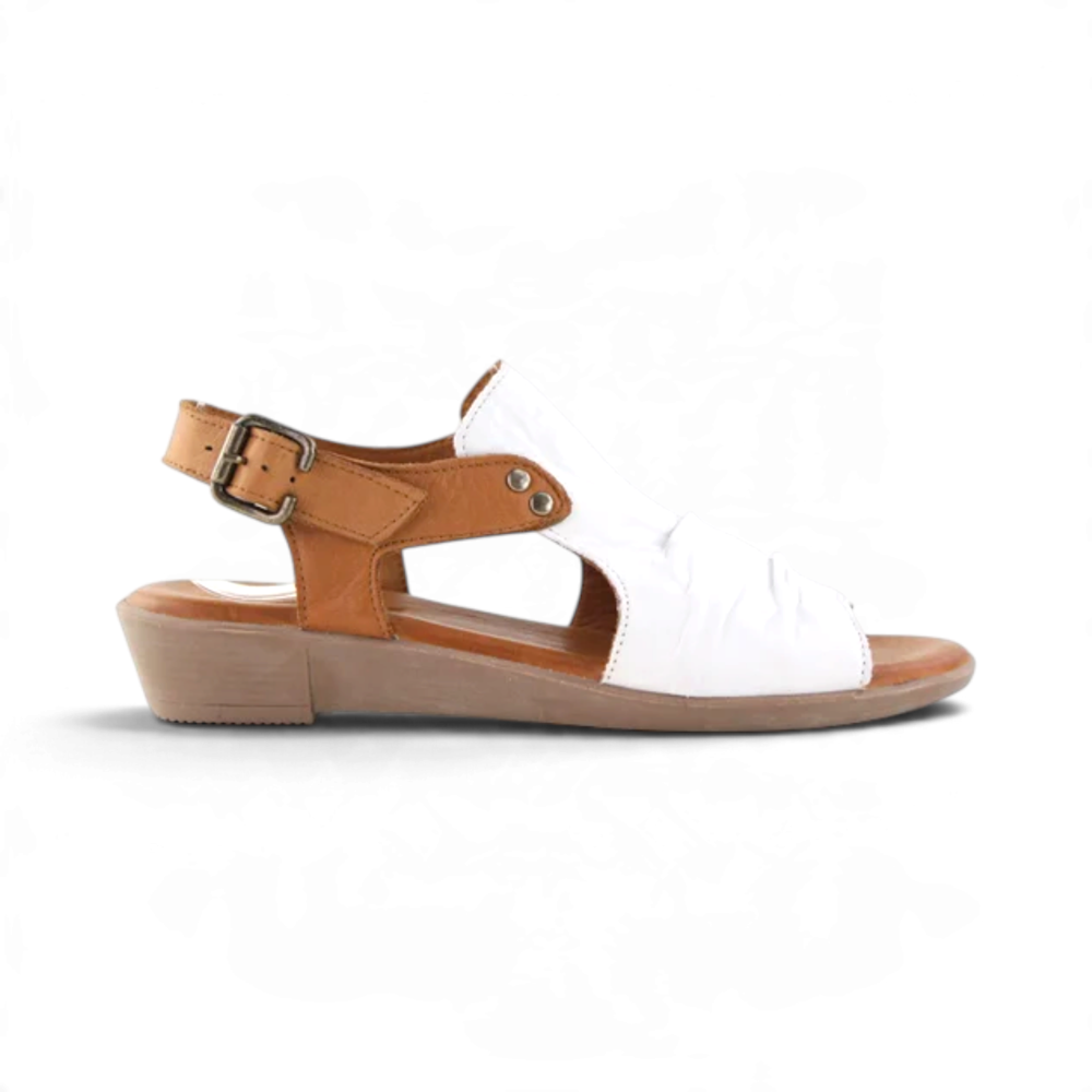 Aliah Sandal - White
