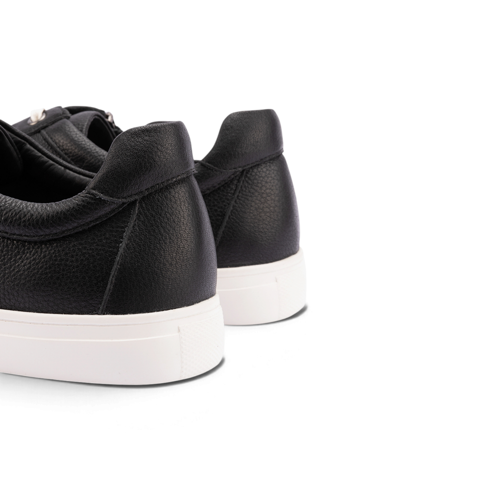 Cara Pebble Casual Sneaker - Black