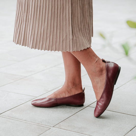 Lifestyle image for Carla Flat - Deep Plum Purple