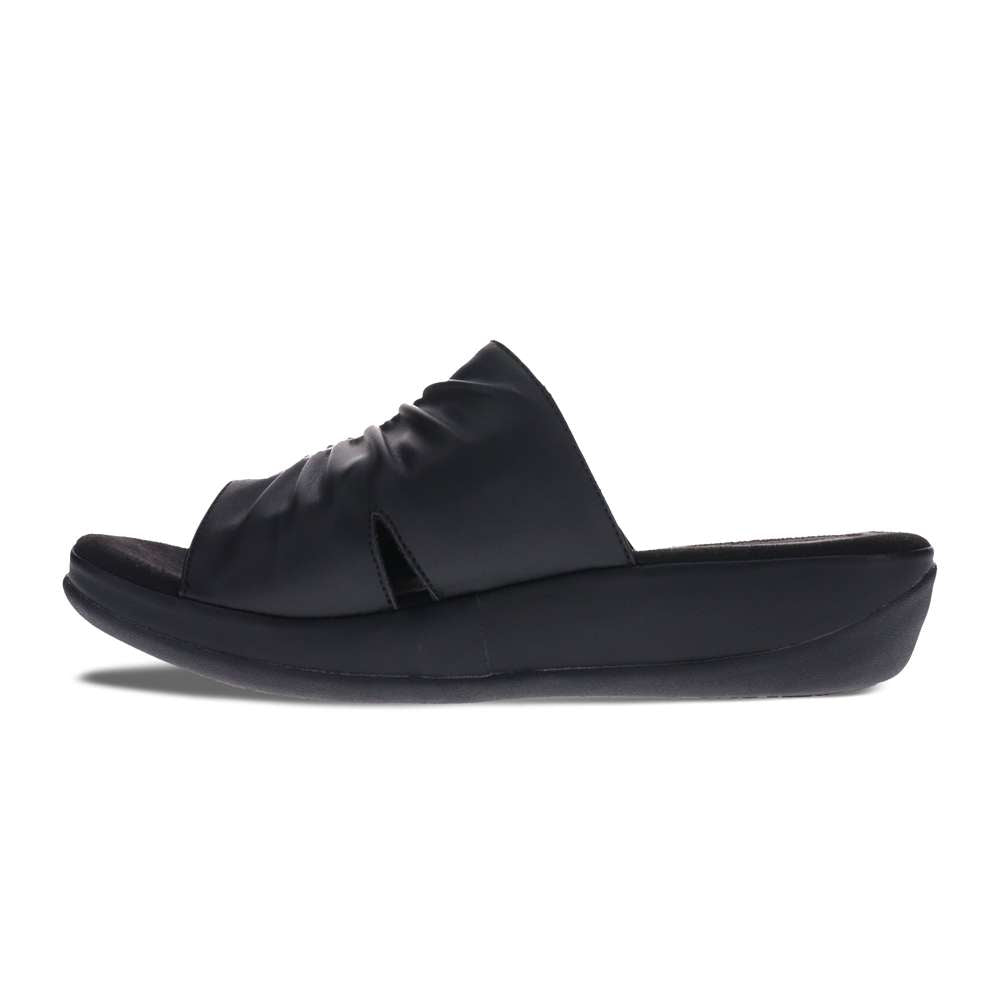 Cora Slide Sandal - Black