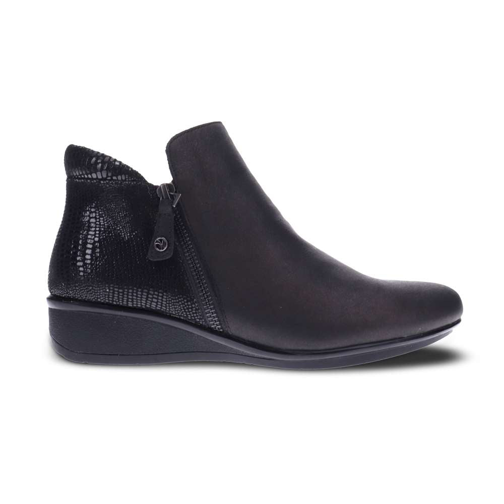 Damascus Wedged Boot - Onyx/Black Lizard