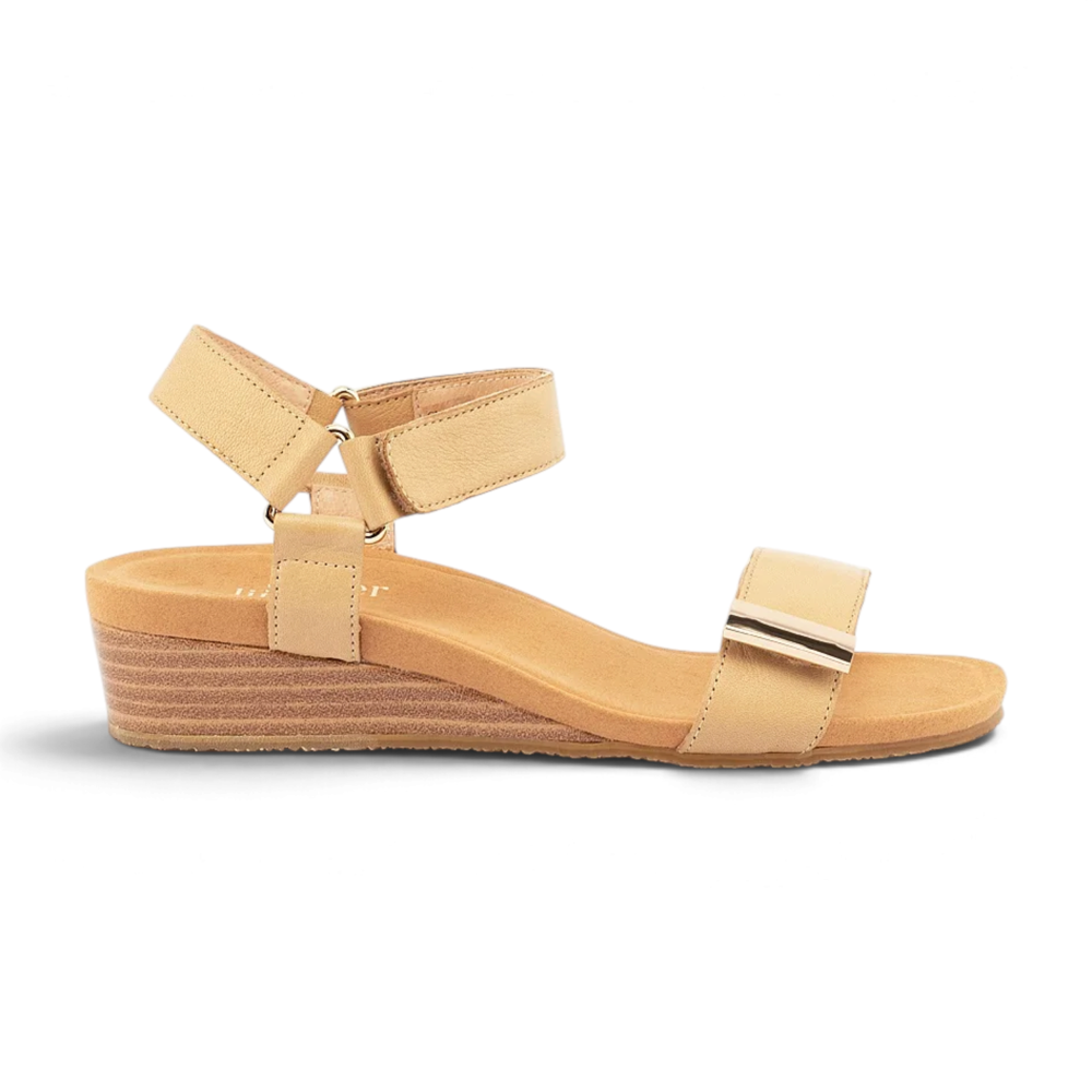 Utica Plain Sandal - Honey / Neutral